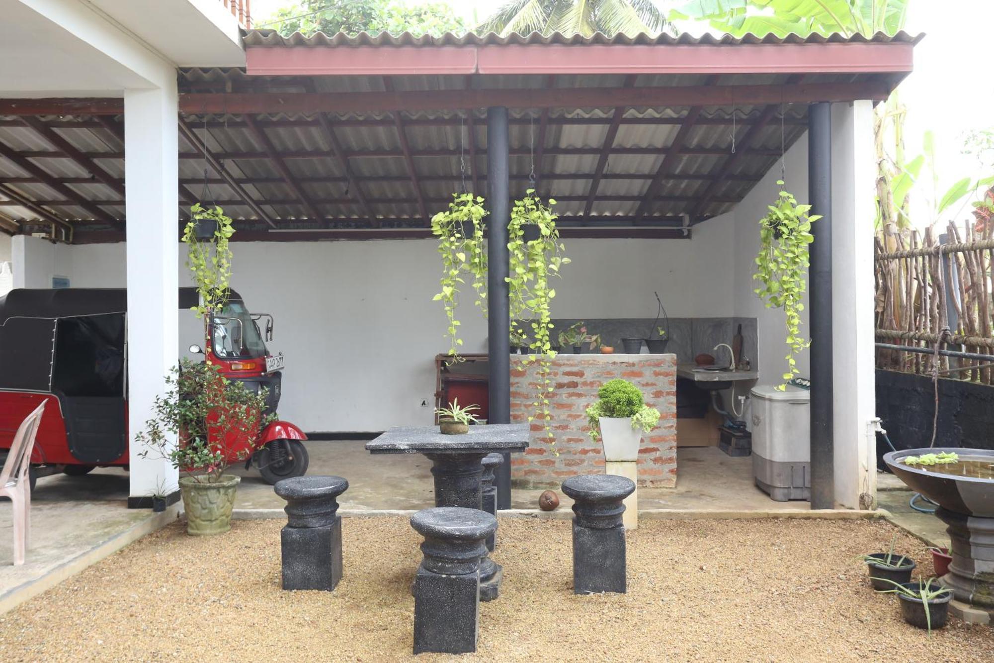 Sisi'S Place Bentota Exterior photo
